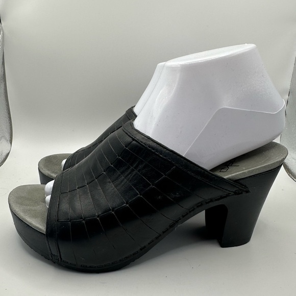 Dansko Randi Black Leather Clog Mules Slip On Chunky Heels Womens Sz 37 6.5 / 7 - Picture 1 of 6